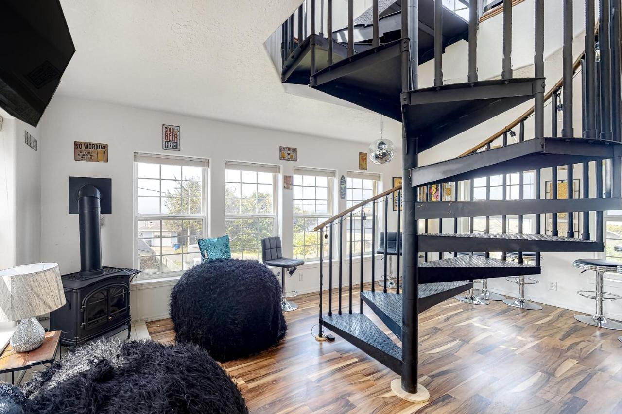 Villa Lighthouse View Lincoln City Exterior foto